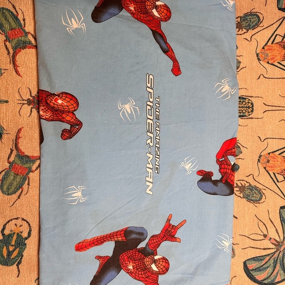Vintage Marvel Spider-Man Red and Blue Sheets - Picture 2 of 2